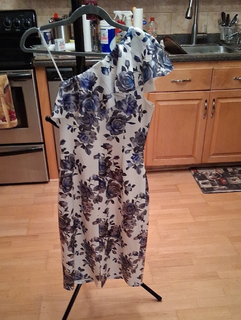 Eliza J White One-Shoulder Dress with Blue Floral Print - Picture 10 of 15